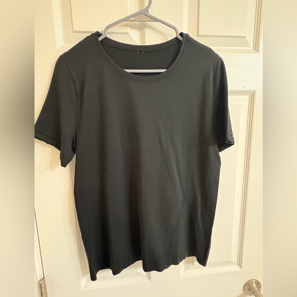 Fabletics Black Feather Tech Short Sleeve Shirt